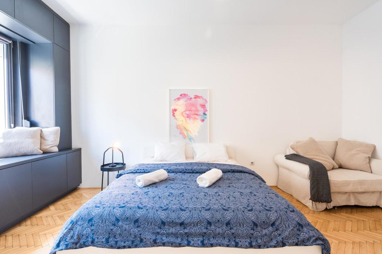 Bright Studio With Parliament View, Free Parking Budapeste Exterior foto