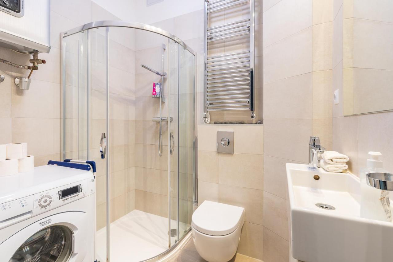 Bright Studio With Parliament View, Free Parking Budapeste Exterior foto
