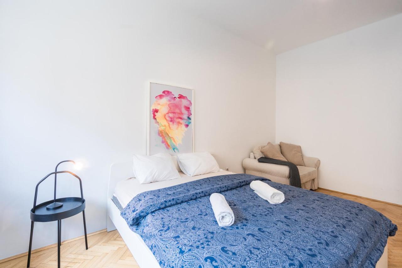 Bright Studio With Parliament View, Free Parking Budapeste Exterior foto