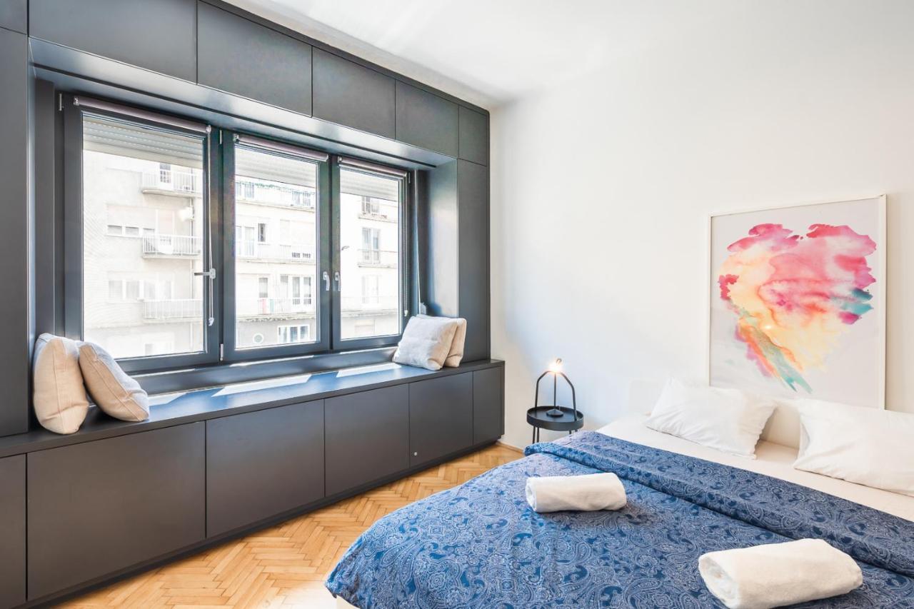 Bright Studio With Parliament View, Free Parking Budapeste Exterior foto